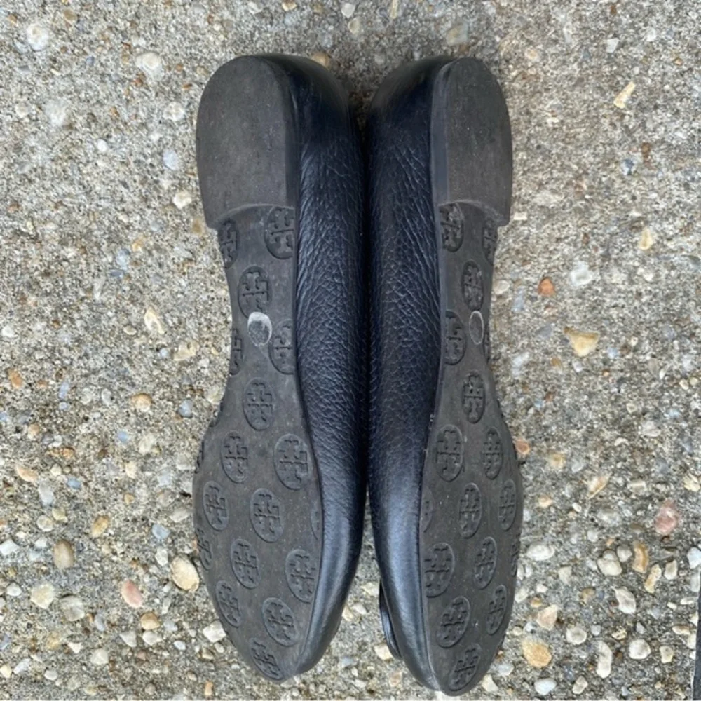 Tory Burch Minnie Ballet Flats 6.5 Black Pebbled Leather Logo